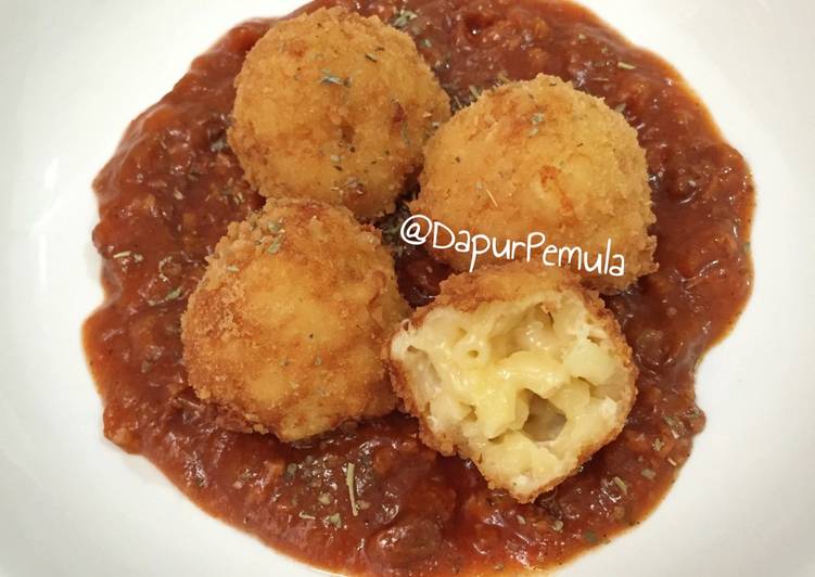 Langkah Mudah untuk Membuat Fried Mac and Cheese Balls, Bikin Ngiler