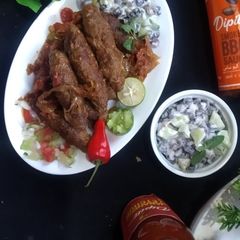 A picture of Dumpukht kabab.