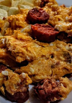 Una foto de TXISTORRA Y Huevos🍳 Revueltos...!😍