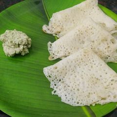 A picture of Neer dosa.