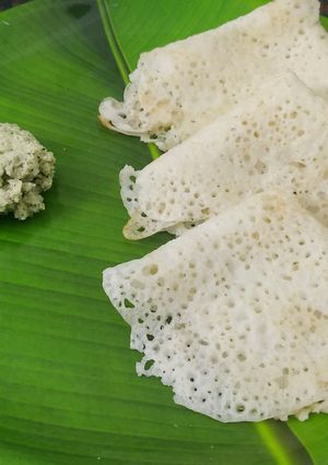 A picture of Neer dosa.