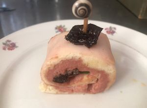Una foto de Canapés de jamón de pavo