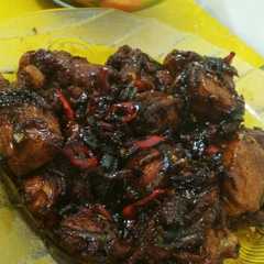 Ayam goreng kecap pedas manis(rasa seperti ayam bakar kecap)😘😘 রেসিপির প্রধান ছবি