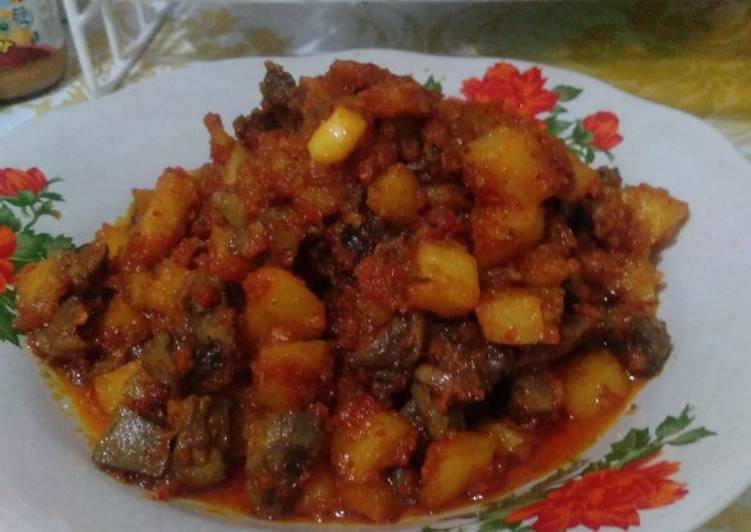 Bagaimana Membuat Kentang balado isi ati empela ayam.resep hajatan org nikahan😍 yang Sempurna