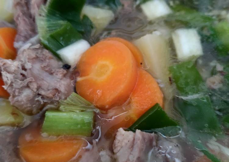 Cara Gampang Menyiapkan Sup daging sapi, Lezat Sekali