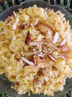 केसरिया मीठे चावल (kesariya meethe chawal recipe in Hindi) रेसिपी मुख्य फोटो
