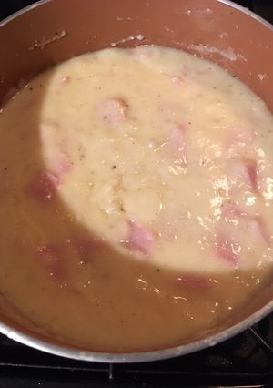 Una foto de Puré de papa cremoso con jamón