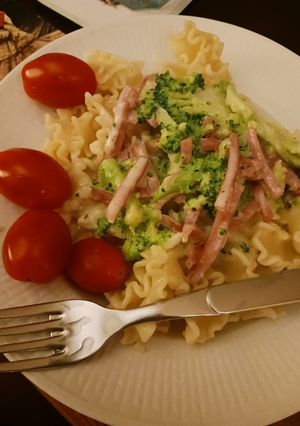 A picture of Easy healthy creamy pasta.