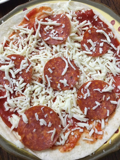 A picture of Pizza Lunchable.