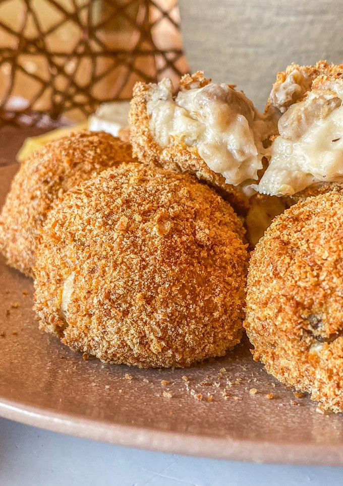 Una foto de Croquetas saludables de 4 quesos con champiñones