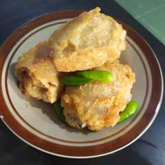 A picture of Tahu Bunting aka Tahu Isi Vegan tanpa bawang.