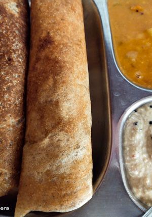 A picture of Bajri paper dosa.