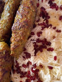 صورة لوصفة عيش كباب مع الرمان🍚