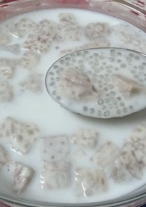 A picture of Taro Sago with Coconut Milk (Vegan).