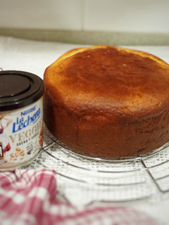 Una foto de Bizcocho de ricotta y frambuesas