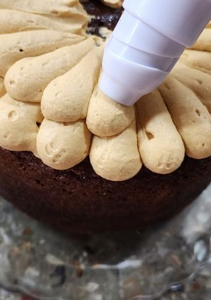 Una foto de 🐄 Ganache de dulce de leche y chocolate blanco 🐄 para rellenar o decorar