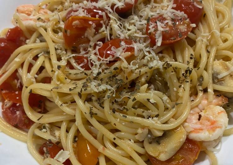 Tomato garlic spagheti