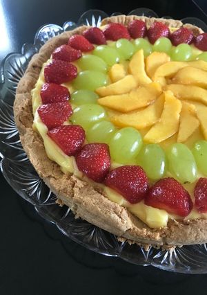 Foto di Crostata gluten free con crema e frutta