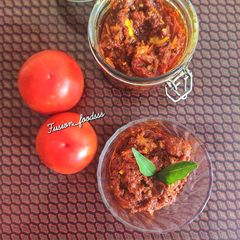 A picture of Tomato 🍅 pickle.