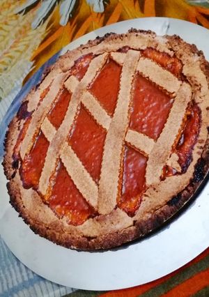 Foto di Crostata integrale con confettura di albicocche