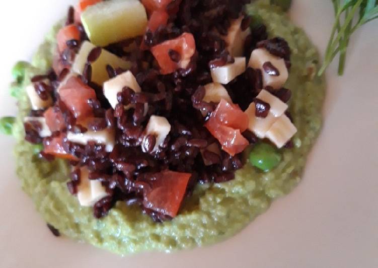 Riso venere su hummus di piselli !