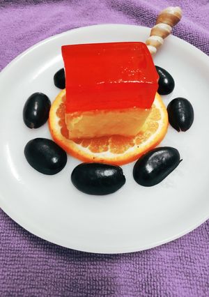 A picture of Strawberry milk pudding.