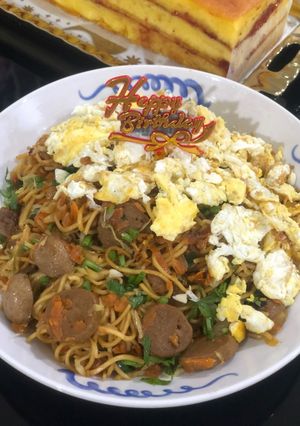 Foto resep Mie goreng ulang tahun