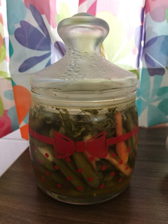 عکسی از دستور ترشی لوبیا سبز
