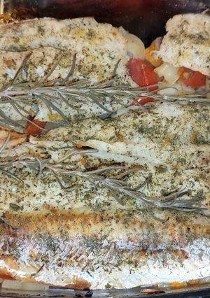 Párolt hekk vele készült zőldségekkel recept fotója