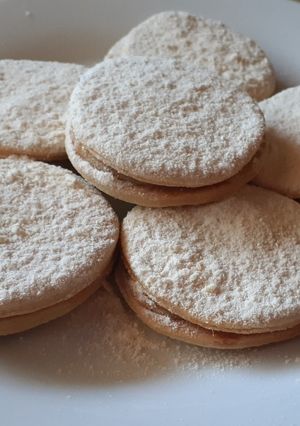 Una foto de Alfajores