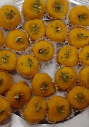 A picture of Besan ka peda.