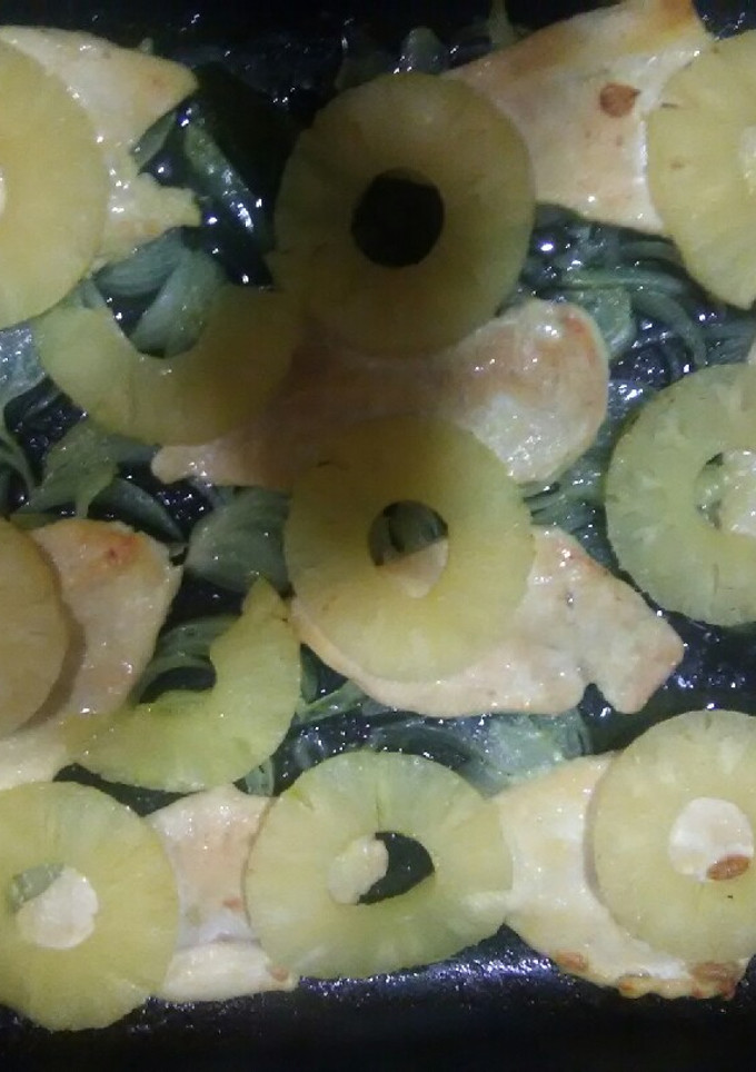 Una foto de Pollo con piña al horno