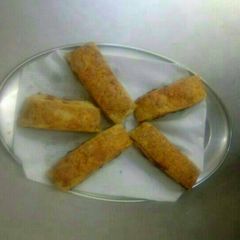 A picture of Baked jam rolls.
