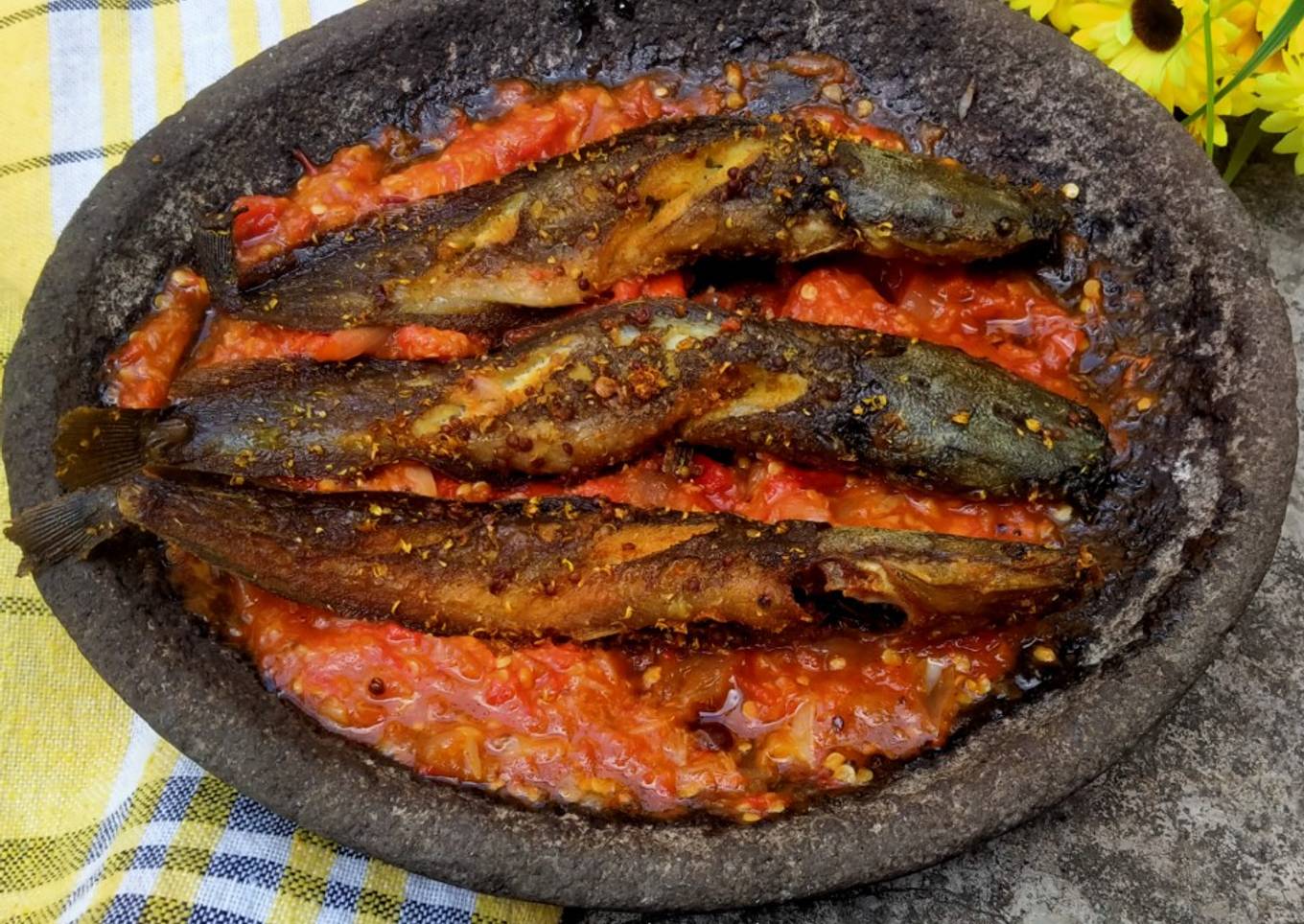Pecel Lele Sambal Pecak