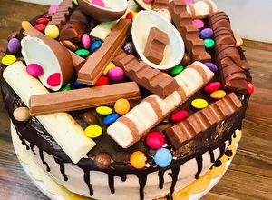 Kinder Bueno torta recept fotója