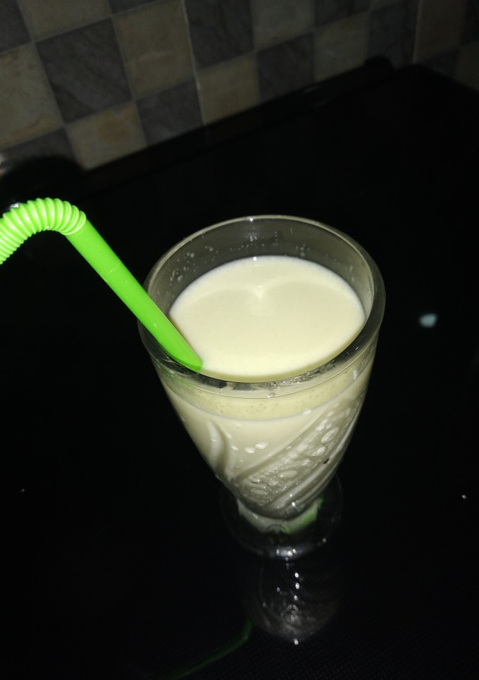 A picture of Cucumber milk shake.