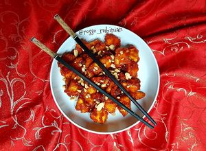 Foto di Pollo fritto caramellato in salsa piccante (Maeun Dakgangjung)
