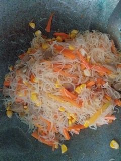 Foto resep Bihun tumis wortel jagung
