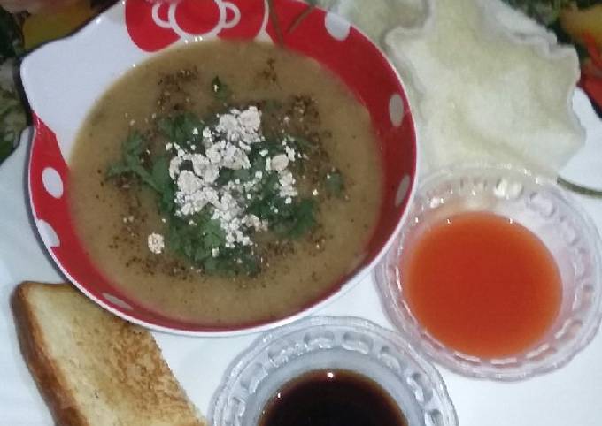 Recipe of Homemade Porridge dal chicken soup
