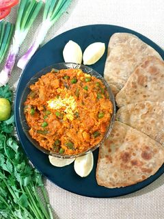વેજ કોલ્હાપુરી (Veg Kolhapuri Recipe In Gujarati) રેસીપી મુખ્ય ફોટો