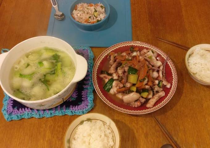 Steps to Prepare Quick Stirfried Squid and Bok Choy soup