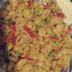 A picture of Chicken Veggi Pasta.