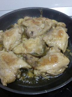 Una foto de Contramuslos los de pollo al ajillo