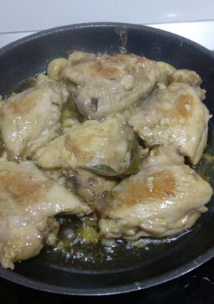 Una foto de Contramuslos los de pollo al ajillo