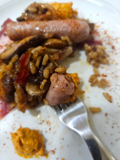 Una foto de Arroz con salchichas