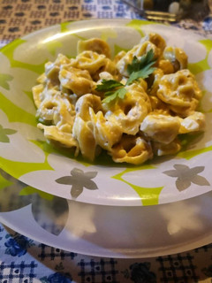 Una foto de Tortellini con salsa roquefort
