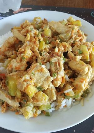 Una foto de Chop suey de pollo