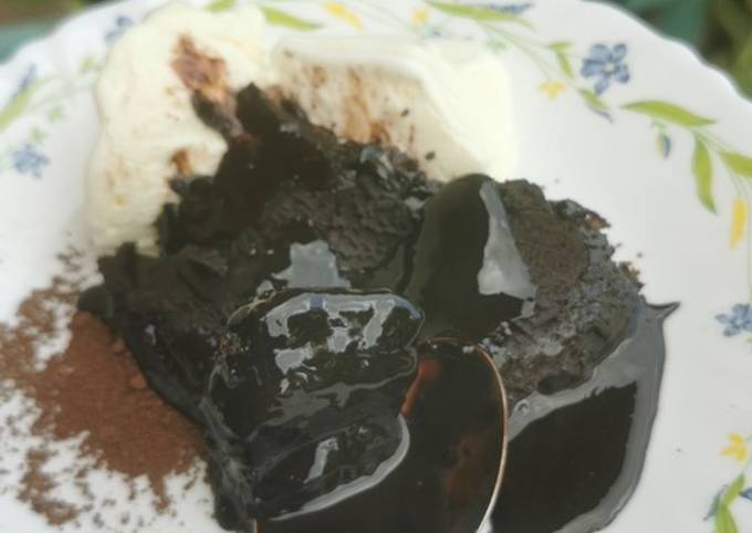 Hot Fudge Cake with Ice Cream recipe main photo