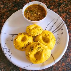 A picture of Maize flour dhokla.