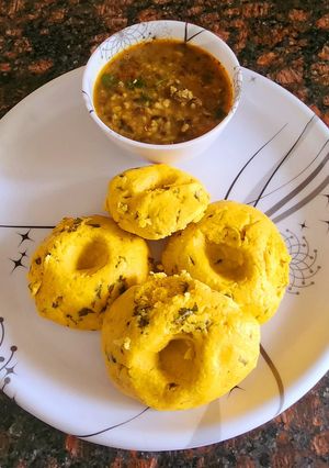 A picture of Maize flour dhokla.